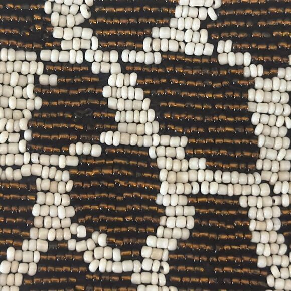 Giraffe Pattern Beaded Wristlet - Picture 3 of 9